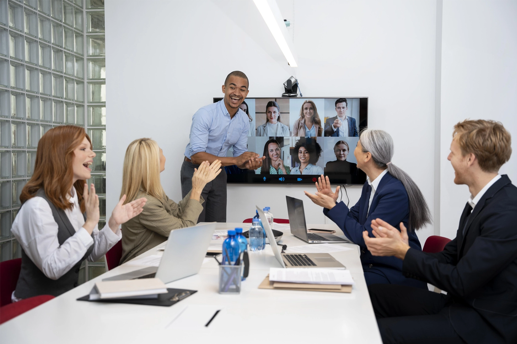 Transforming Corporate Communications: Leveraging Virtual and Hybrid Events for Success